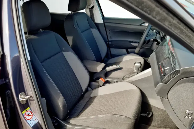 Volkswagen Taigo din 2025 cu 5.000 km - oferta VOL141442 - foto 14