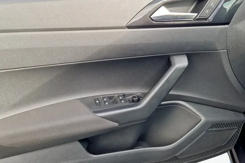 Volkswagen Taigo din 2025 cu 5.000 km - oferta VOL141442 - foto 16