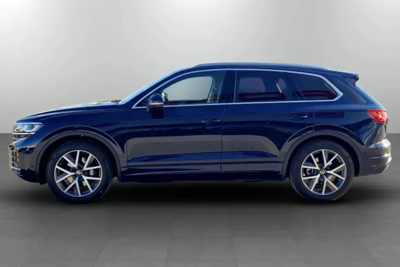 Volkswagen Touareg din 2025 cu 5.000 km - oferta VOL141443 - foto 2