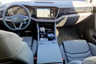 Volkswagen Touareg din 2025 cu 5.000 km - oferta VOL141443 - foto 13