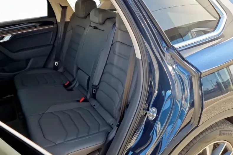 Volkswagen Touareg din 2025 cu 5.000 km - oferta VOL141443 - foto 15