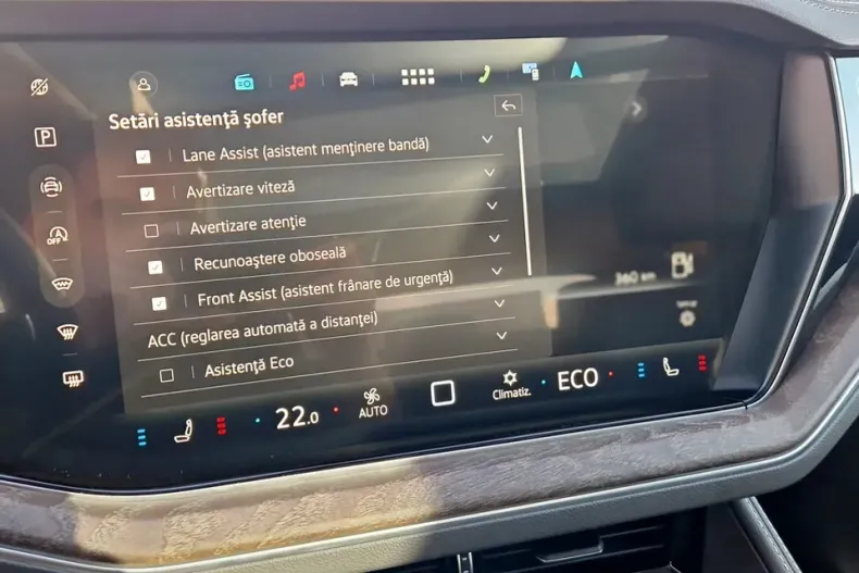 Volkswagen Touareg din 2025 cu 5.000 km - oferta VOL141443 - foto 22