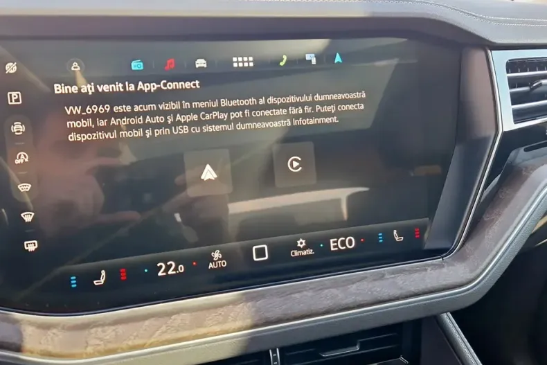 Volkswagen Touareg din 2025 cu 5.000 km - oferta VOL141443 - foto 23