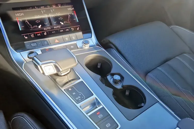 Audi A6 din 2024 cu 19.538 km - oferta AUD141444 - foto 19