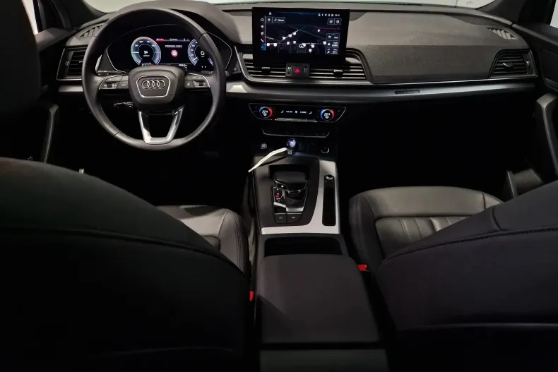 Audi Q5 din 2025 cu 14.934 km - oferta AUD141449 - foto 12