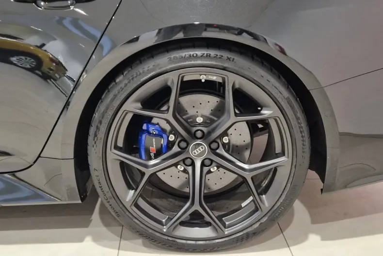 Audi RS6 din 2025 cu 5.000 km - oferta AUD141451 - foto 10