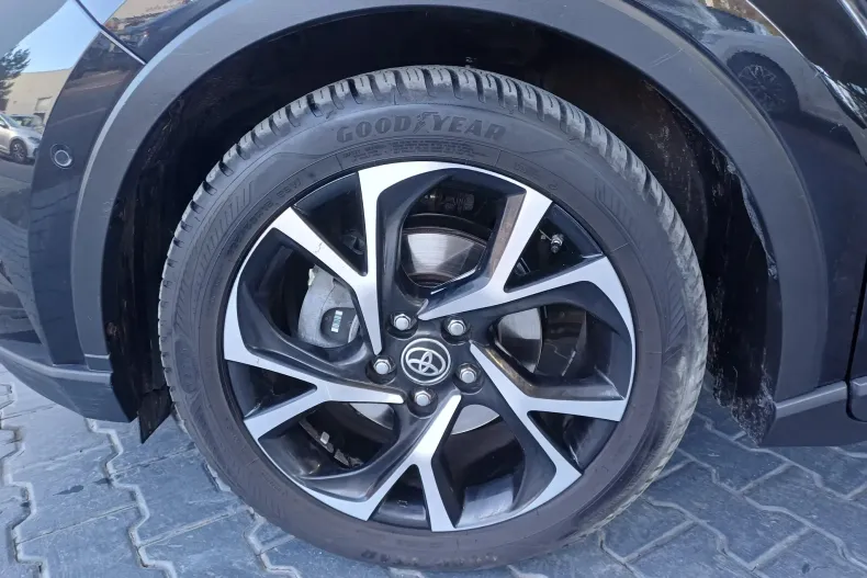 Toyota C-HR din 2020 cu 38.853 km - oferta TOY141452 - foto 4