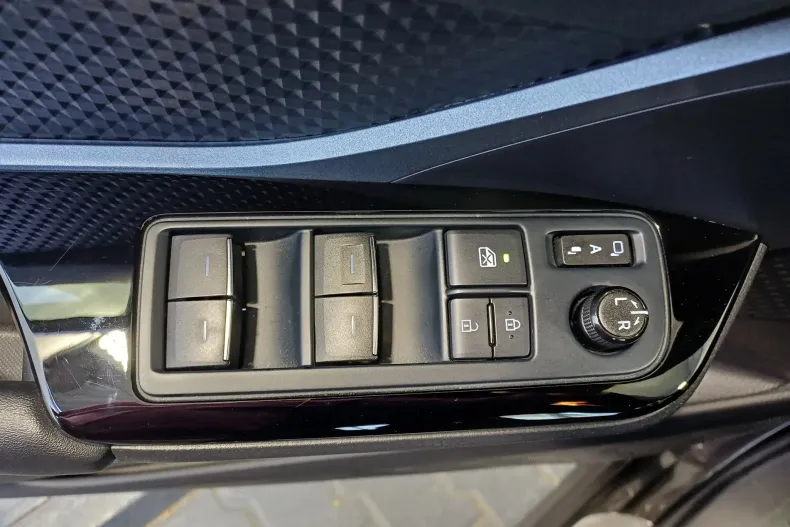 Toyota C-HR din 2020 cu 38.853 km - oferta TOY141452 - foto 9