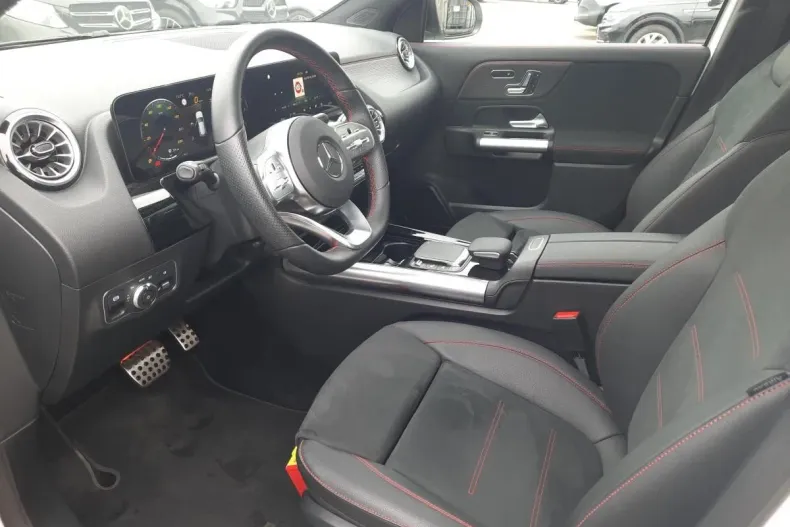 Mercedes-Benz GLA din 2023 cu 29.632 km - oferta MER141455 - foto 9