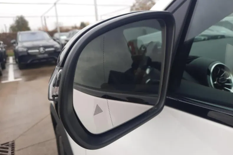 Mercedes-Benz GLA din 2023 cu 29.632 km - oferta MER141455 - foto 16