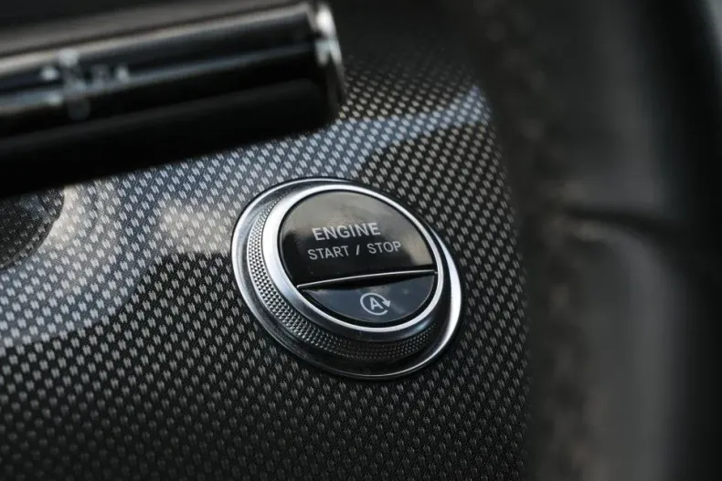 Mercedes-Benz C din 2021 cu 49.353 km - oferta MER141457 - foto 17