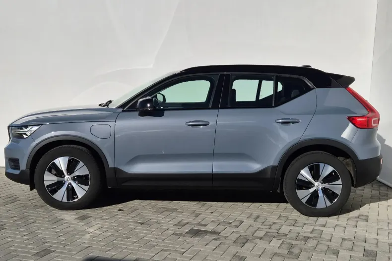 Volvo XC40 din 2020 cu 130.416 km - oferta VOL141458 - foto 2