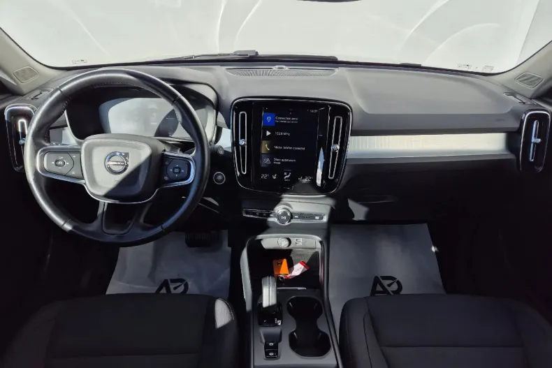 Volvo XC40 din 2020 cu 130.416 km - oferta VOL141458 - foto 12