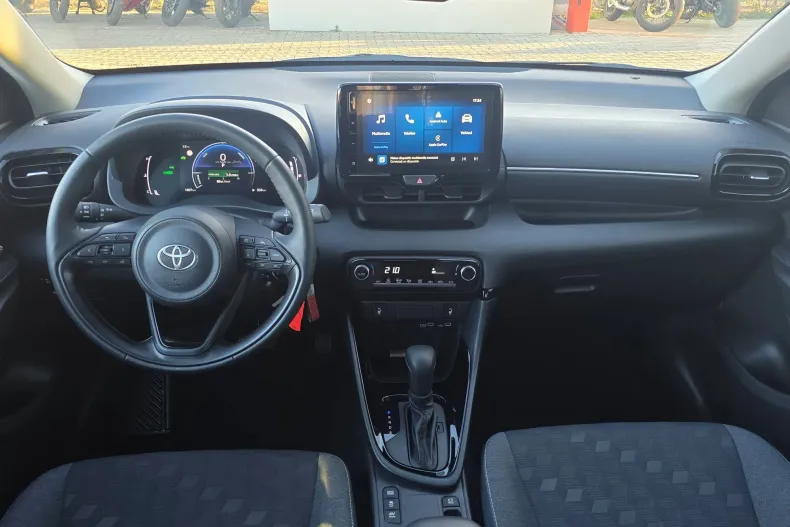 Toyota Yaris din 2025 cu 1.607 km - oferta TOY141463 - foto 8