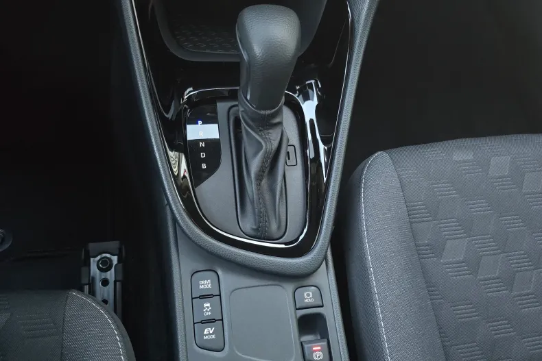 Toyota Yaris din 2025 cu 1.607 km - oferta TOY141463 - foto 14