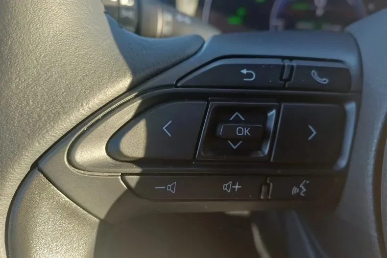 Toyota Yaris din 2025 cu 2.100 km - oferta TOY141464 - foto 14