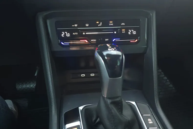 Volkswagen Tiguan din 2021 cu 52.454 km - oferta VOL141467 - foto 12