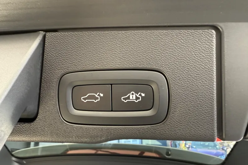 Volvo XC60 din 2021 cu 134.000 km - oferta VOL141484 - foto 9