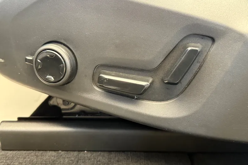 Volvo XC60 din 2021 cu 134.000 km - oferta VOL141484 - foto 14