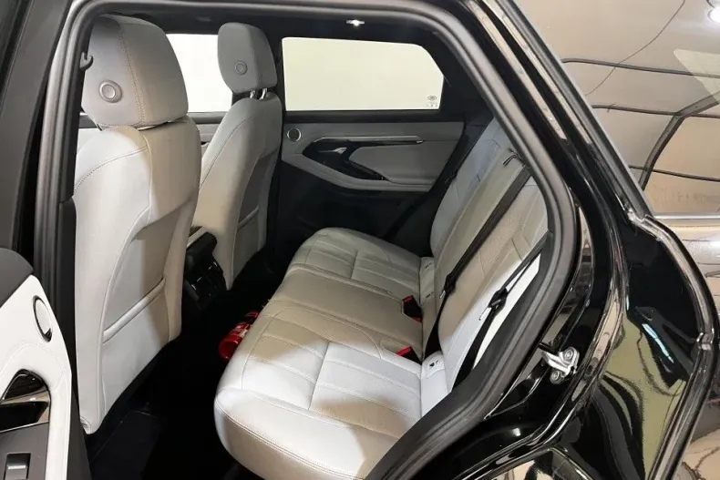 Land Rover Range Rover Evoque din 2024 cu 11.909 km - oferta LAN141498 - foto 9