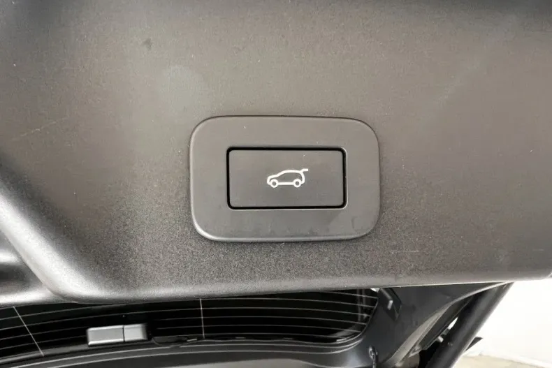 Land Rover Range Rover Evoque din 2024 cu 11.909 km - oferta LAN141498 - foto 30