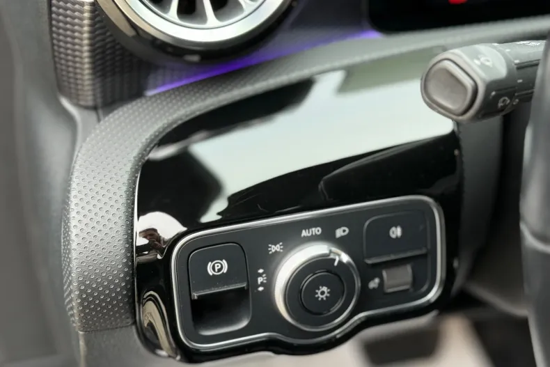 Mercedes-Benz CLA din 2021 cu 112.512 km - oferta MER141499 - foto 12