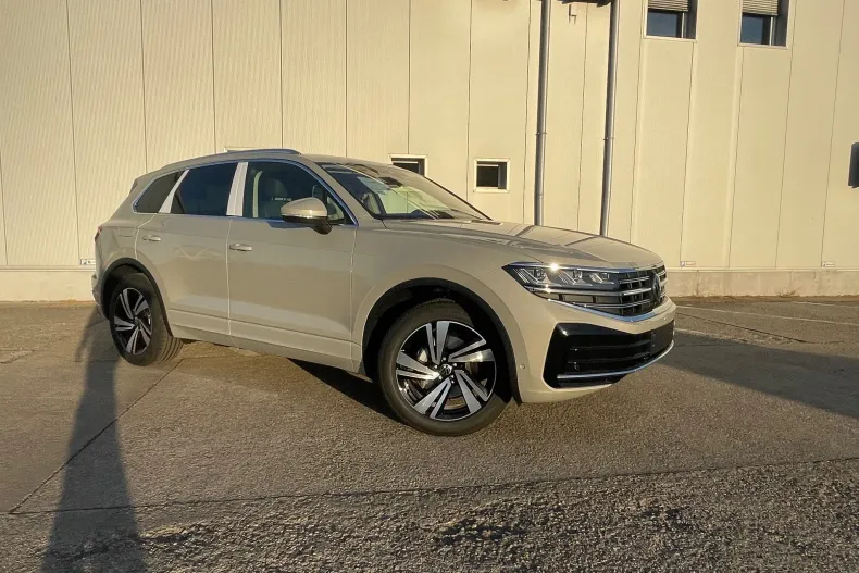 Volkswagen Touareg din 2024 cu 7 km - oferta VOL141511 - foto 10