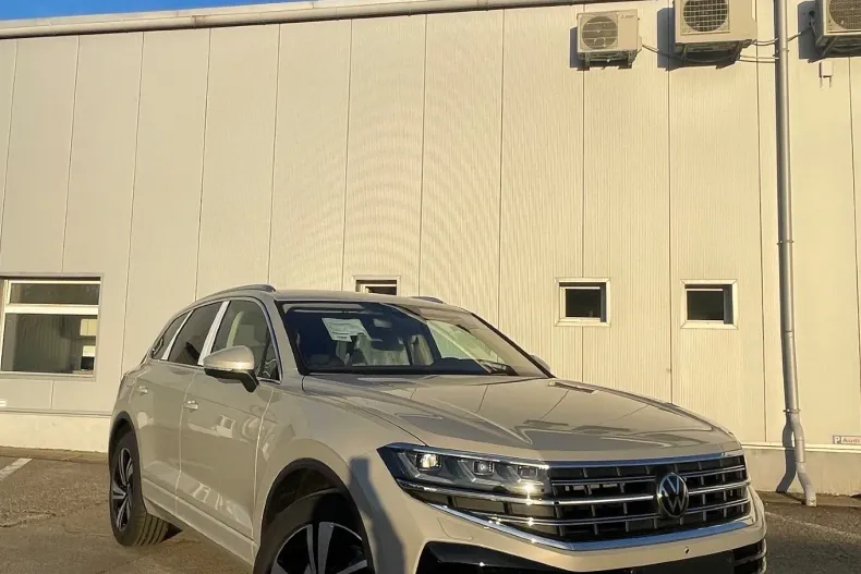 Volkswagen Touareg din 2024 cu 7 km - oferta VOL141511 - foto 12