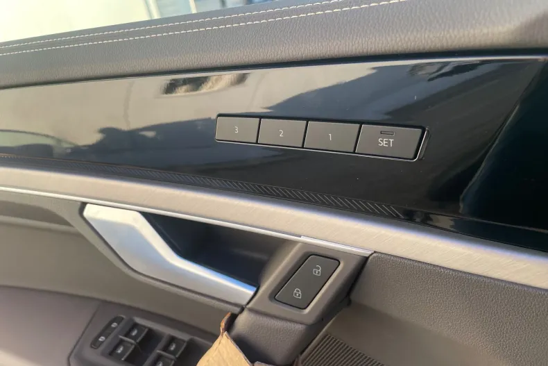 Volkswagen Touareg din 2024 cu 7 km - oferta VOL141511 - foto 15