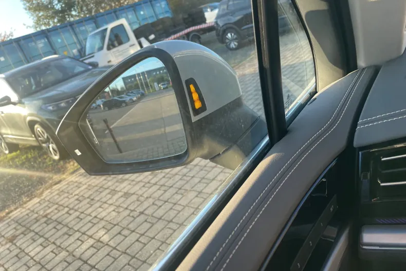 Volkswagen Touareg din 2024 cu 7 km - oferta VOL141511 - foto 26