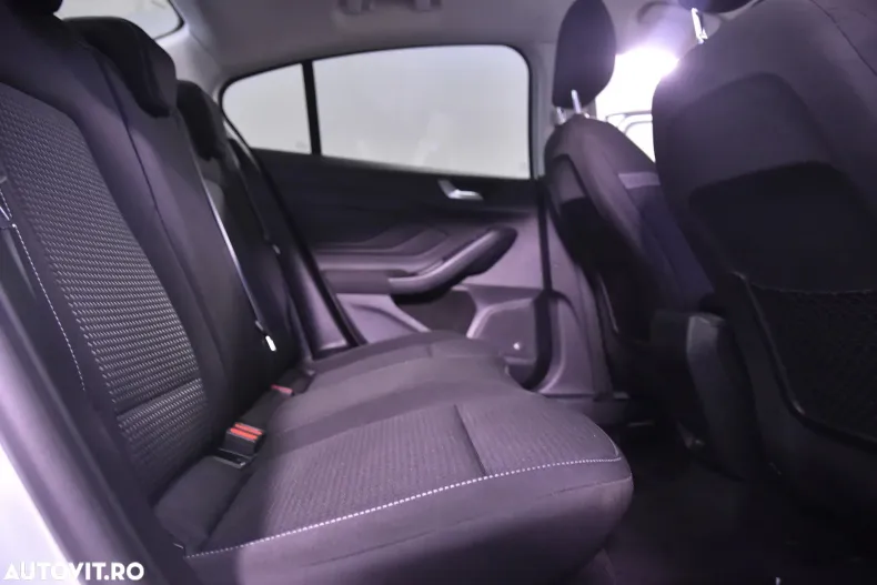 Ford Focus din 2021 cu 40.363 km - oferta FOR141529 - foto 12