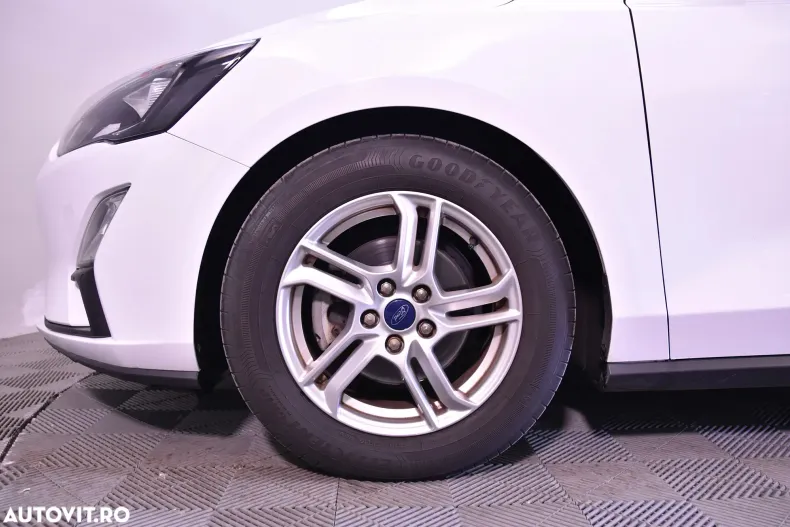 Ford Focus din 2021 cu 40.363 km - oferta FOR141529 - foto 13
