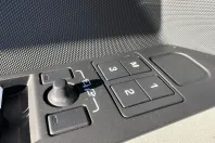 Land Rover Defender din 2023 cu 44.000 km - oferta LAN141533 - foto 25