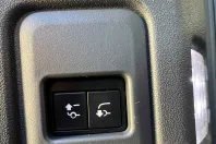 Land Rover Defender din 2023 cu 44.000 km - oferta LAN141533 - foto 35