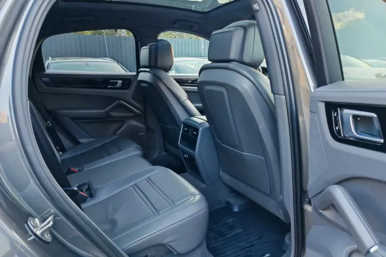 Porsche Cayenne Coupe din 2020 cu 128.000 km - oferta POR141544 - foto 7