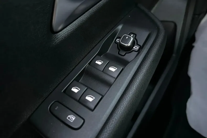 Opel Astra din 2023 cu 58.000 km - oferta OPE141556 - foto 30