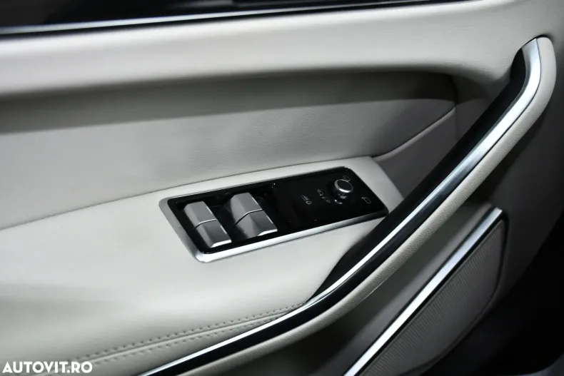 Jaguar F-Pace din 2021 cu 86.947 km - oferta JAG141562 - foto 27