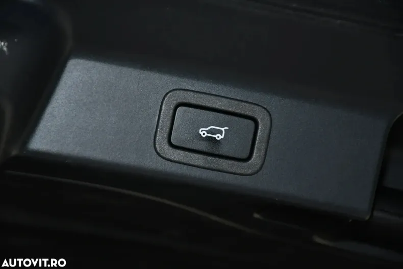 Jaguar F-Pace din 2021 cu 86.947 km - oferta JAG141562 - foto 30