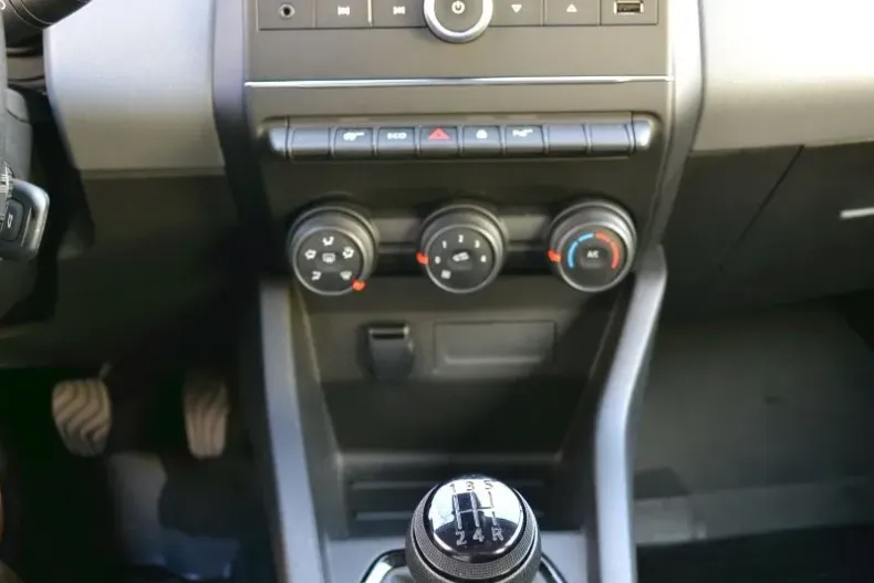 Renault Clio din 2020 cu 19.801 km - oferta REN141575 - foto 24