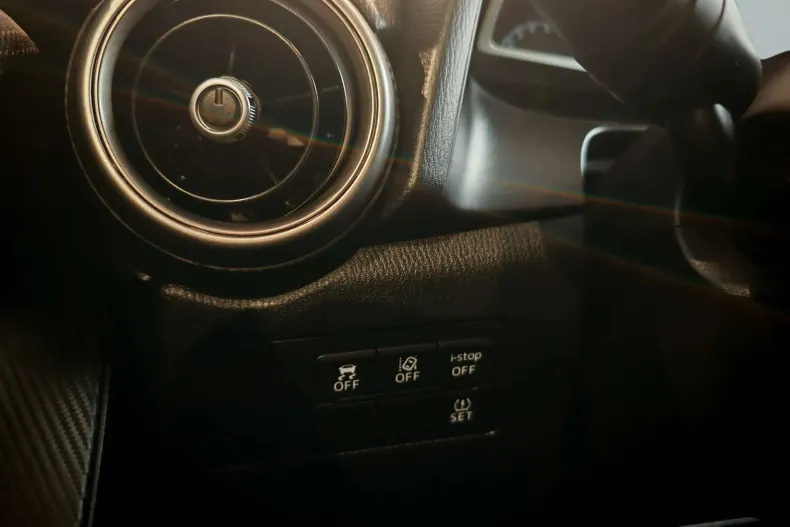 Mazda 2 din 2019 cu 48.992 km - oferta MAZ141580 - foto 20