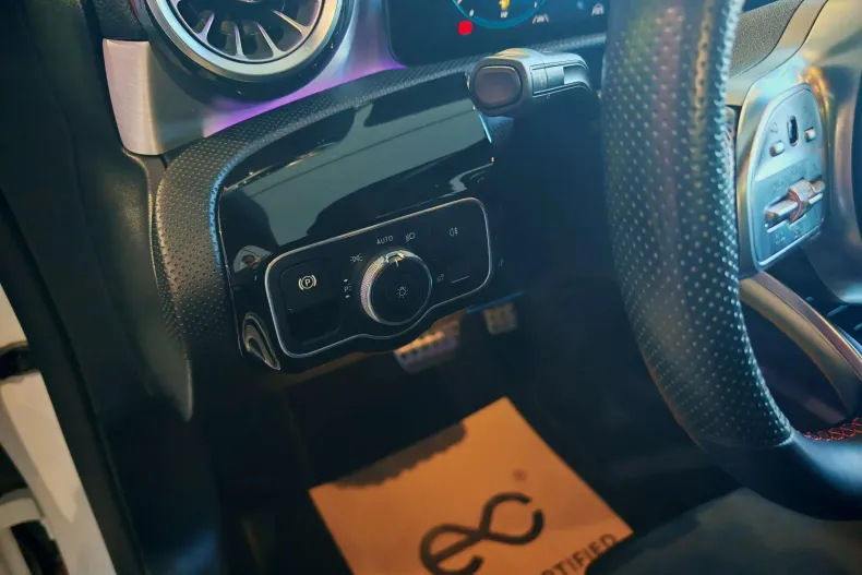 Mercedes-Benz CLA din 2021 cu 69.762 km - oferta MER141581 - foto 19