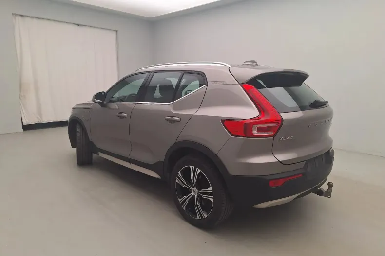 Volvo XC40 din 2021 cu 82.747 km - oferta VOL141582 - foto 5