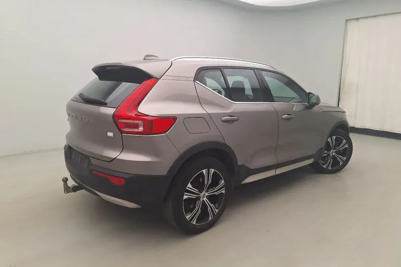 Volvo XC40 din 2021 cu 82.747 km - oferta VOL141582 - foto 6