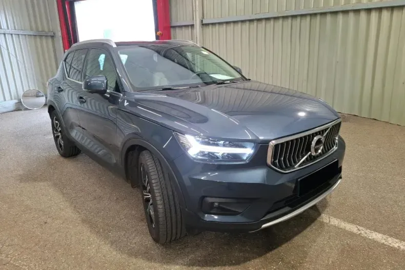 Volvo XC40 din 2020 cu 82.776 km - oferta VOL141583 - foto 3