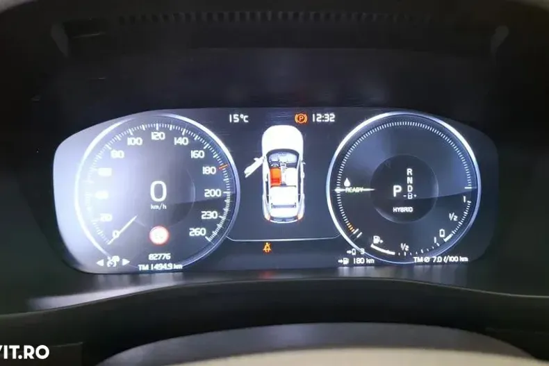 Volvo XC40 din 2020 cu 82.776 km - oferta VOL141583 - foto 12