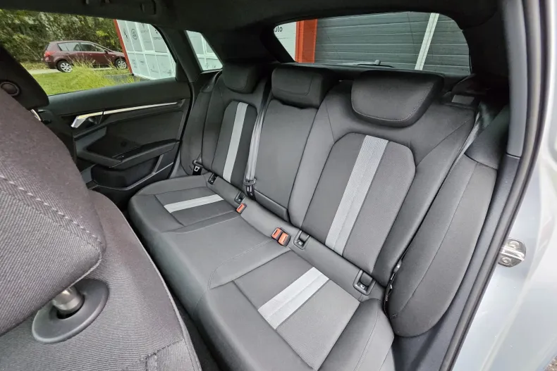 Audi A3 din 2023 cu 18.000 km - oferta AUD141586 - foto 14