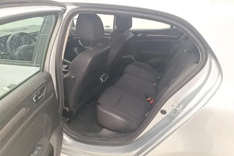 Renault Megane din 2021 cu 71.496 km - oferta REN141588 - foto 7