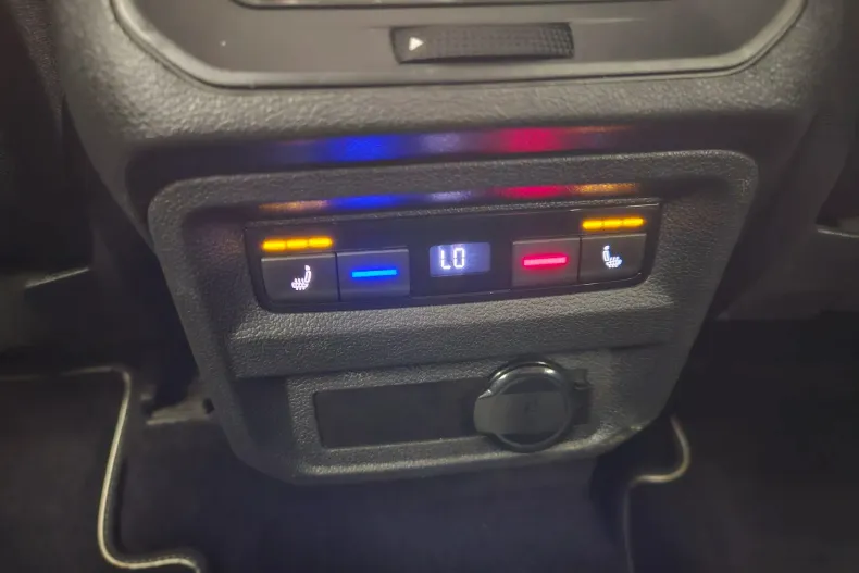 Volkswagen Tiguan din 2021 cu 87.897 km - oferta VOL141589 - foto 9