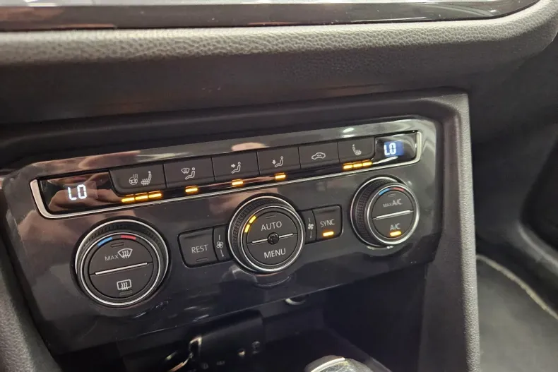 Volkswagen Tiguan din 2021 cu 87.897 km - oferta VOL141589 - foto 11