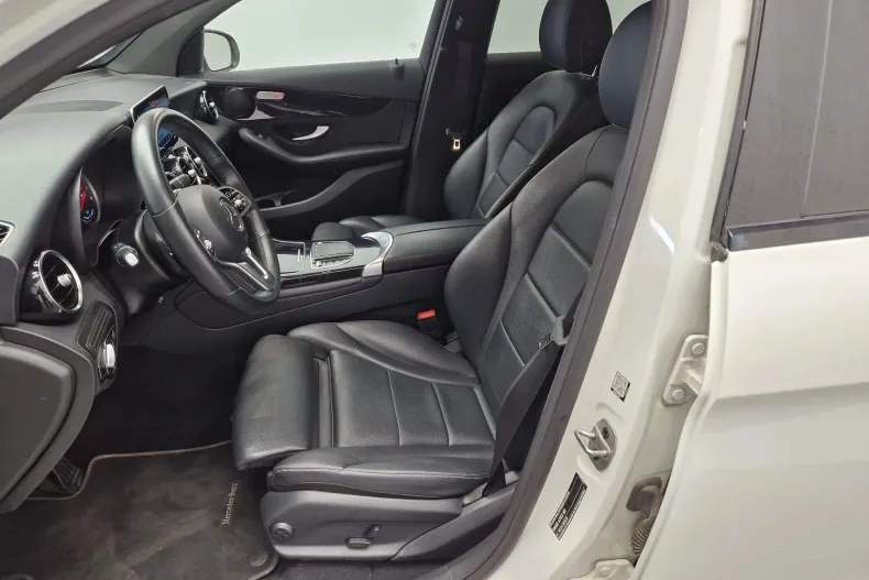 Mercedes-Benz GLC din 2022 cu 58.845 km - oferta MER141594 - foto 6